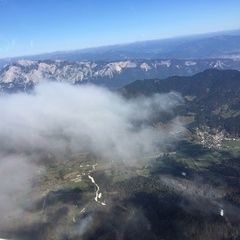 Flugwegposition um 10:48:05: Aufgenommen in der Nähe von 33018 Tarvis, Udine, Italien in 2306 Meter